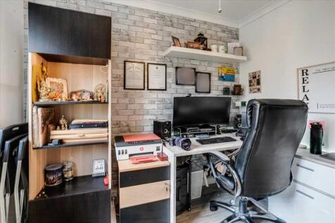 Bedroom Three (2)