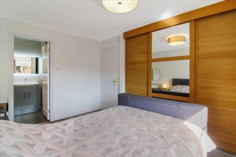 Bedroom One (2)