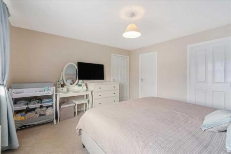 Bedroom One (2)