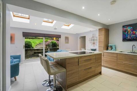 Kitchen Area (2)