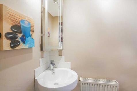 Lower Level WC