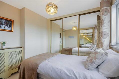 Bedroom Three (2)
