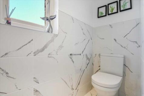 Lower Level WC