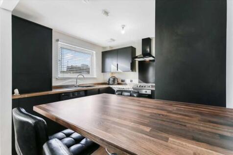 Breakfasting Kitchen