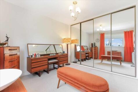 Bedroom Two (2)