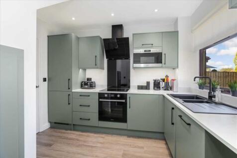 Breakfasting Kitchen