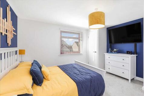 Bedroom One (3)
