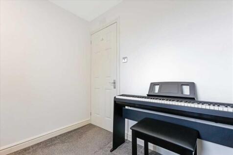 Bedroom Three (2)