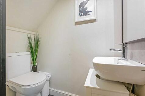 Lower Level WC