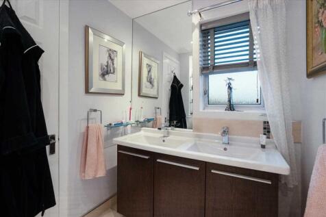 En-Suite (1)