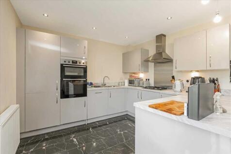 Kitchen Area (1)