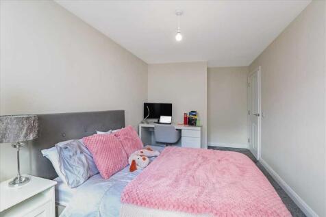 Bedroom Two (2)