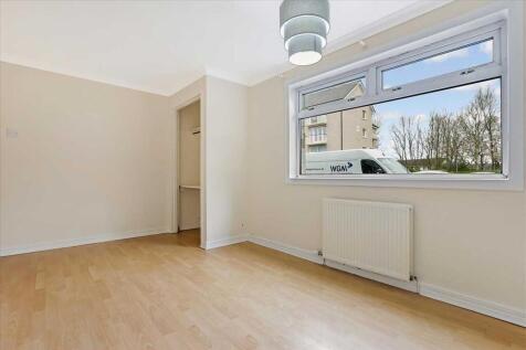 Bedroom One (2)