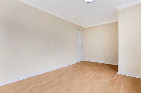 Bedroom One (4)