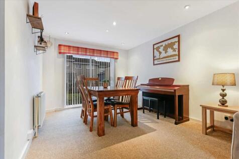 Dining Area (1)