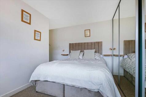 Bedroom One (2)