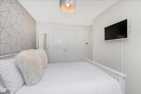 Bedroom Two (2)