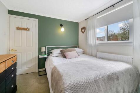 Bedroom Two (1)