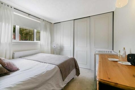 Bedroom Two (2)