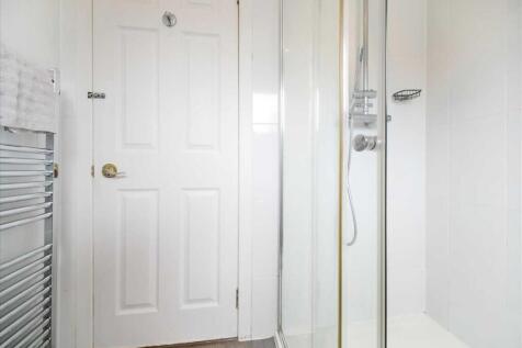 Shower Room (2)