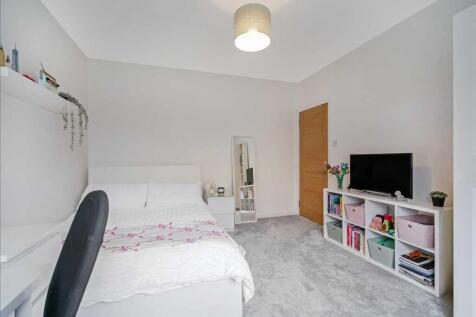Bedroom One (2)
