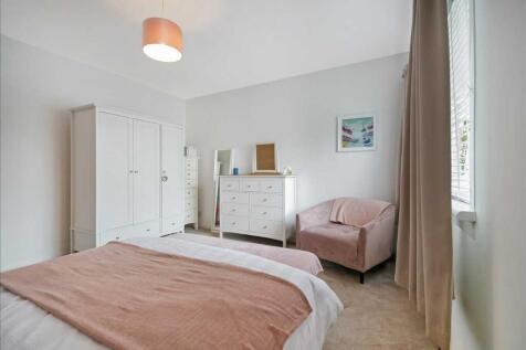 Bedroom Two (2)