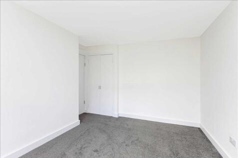 Bedroom One (3)