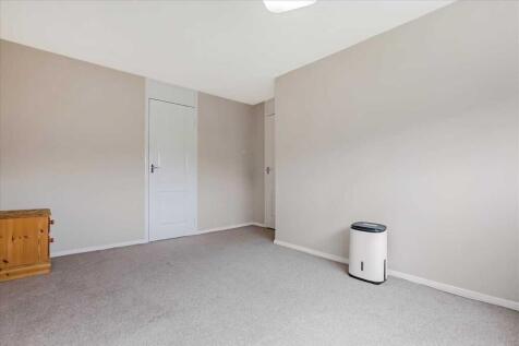 Bedroom One (2)