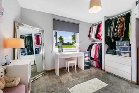 Bedroom One (2)