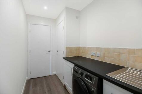 Utility Room (2)