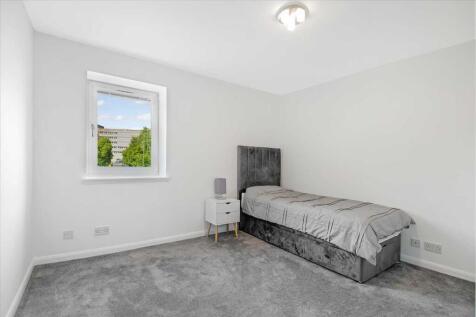 Bedroom Two (1)