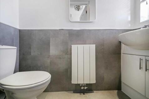 Lower Level WC