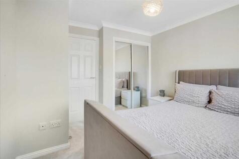 Bedroom One (2)