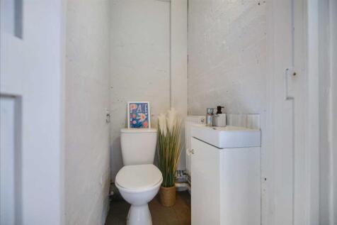 Lower Level WC