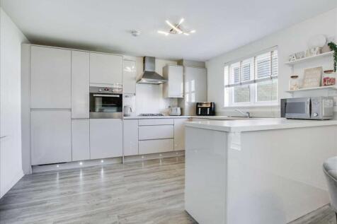 Kitchen Area (1)