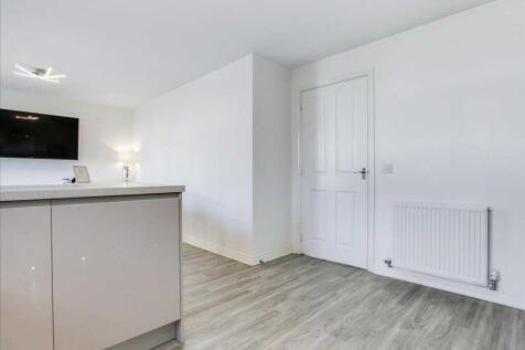 Kitchen Area (2)