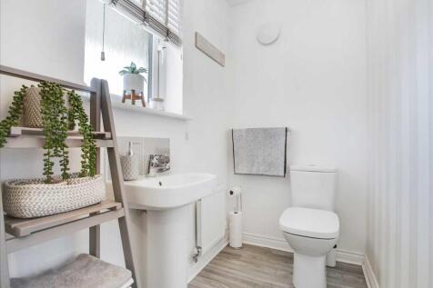 Lower Level WC