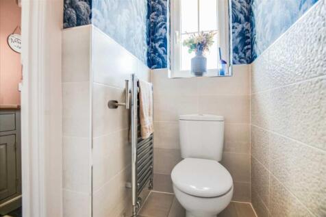 Lower Level WC