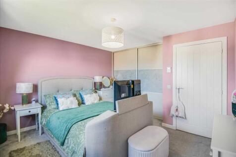 Bedroom One (2)