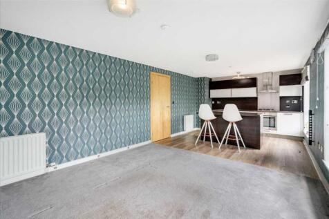 Dining Area (2)