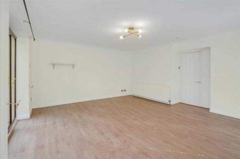 Family Room (2)