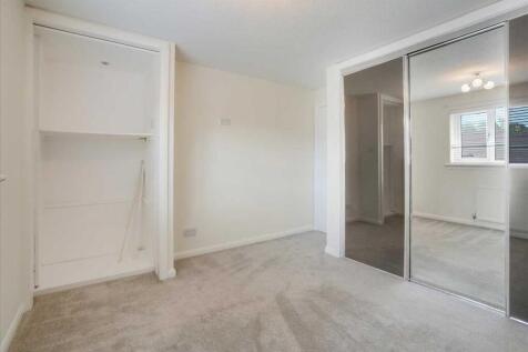 Bedroom Two (2)