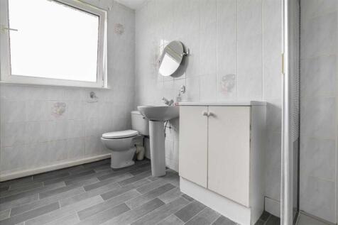 Shower Room (1)
