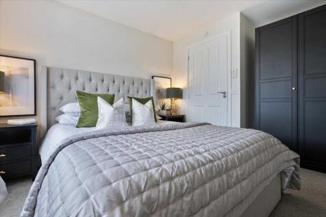 Bedroom One (3)