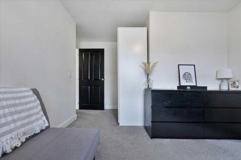 Bedroom Two (2)