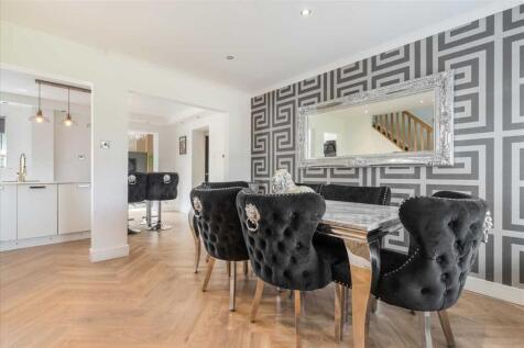 Dining Area (1)