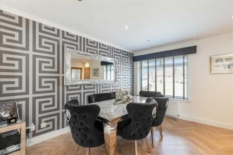Dining Area (1)