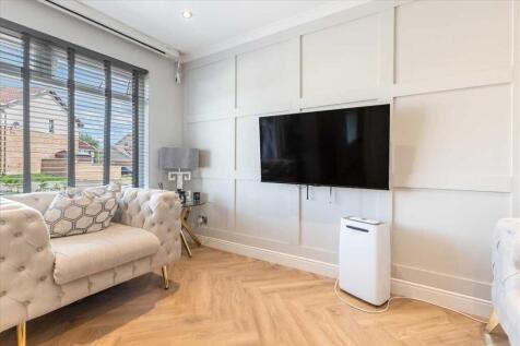 Lounge / Bedroom