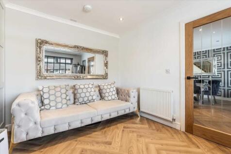 Lounge / Bedroom