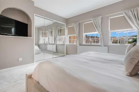 Bedroom One (3)